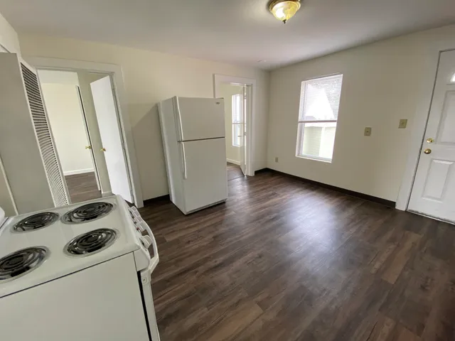 $1,674 | 143 Second Street, Unit 3, Manchester, NH 03102