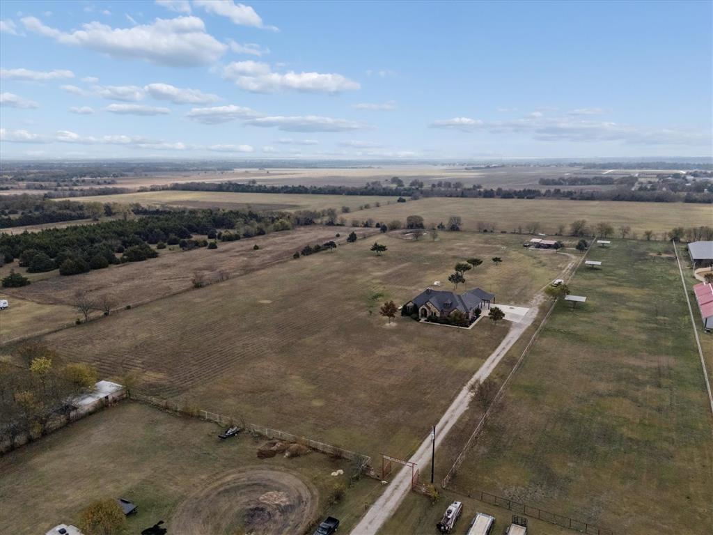 542 Pierce Road Red Oak, TX 75154 - Photo 34 of 40 an aerial view of a ocean beach