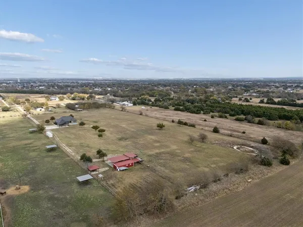 $939,500 | 542 Pierce Road, Red Oak, TX 75154