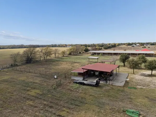 $939,500 | 542 Pierce Road, Red Oak, TX 75154
