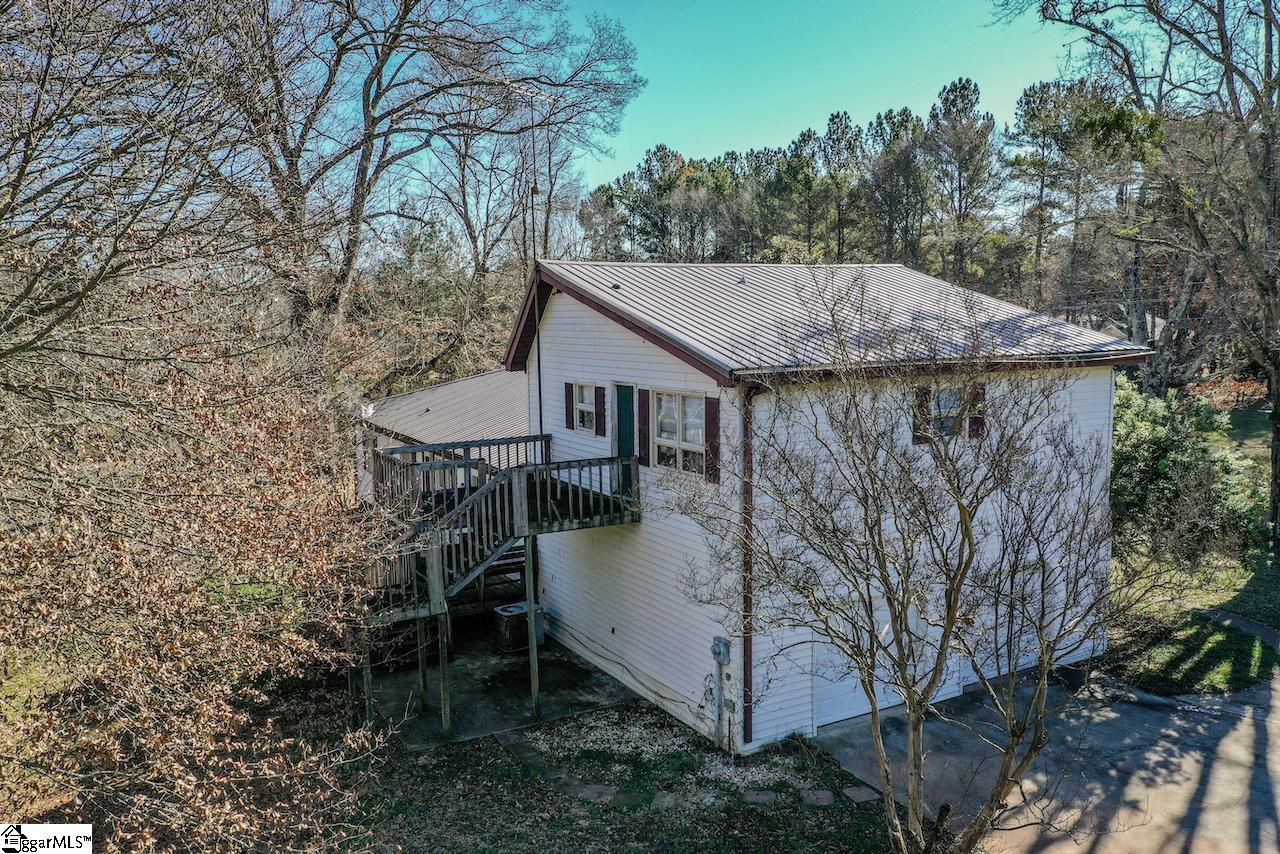316 West Church Road Easley, SC 29642 - Photo 5 of 36