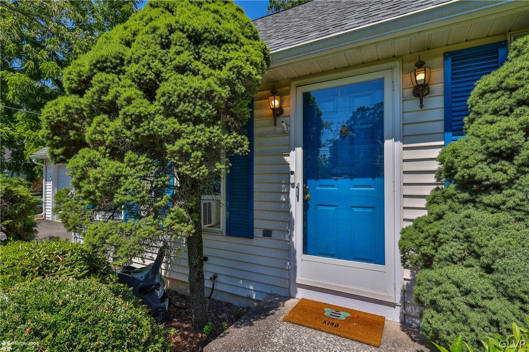 3531 Hecktown Road Bethlehem, PA 18020 - Photo 4 of 46 Gallery Image 4
