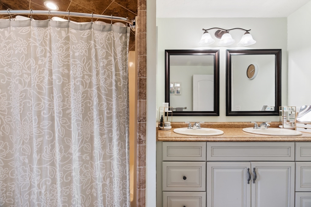 109 Georgia Road Tewksbury, MA 01876 - Photo 29 of 42 Gallery Image 29