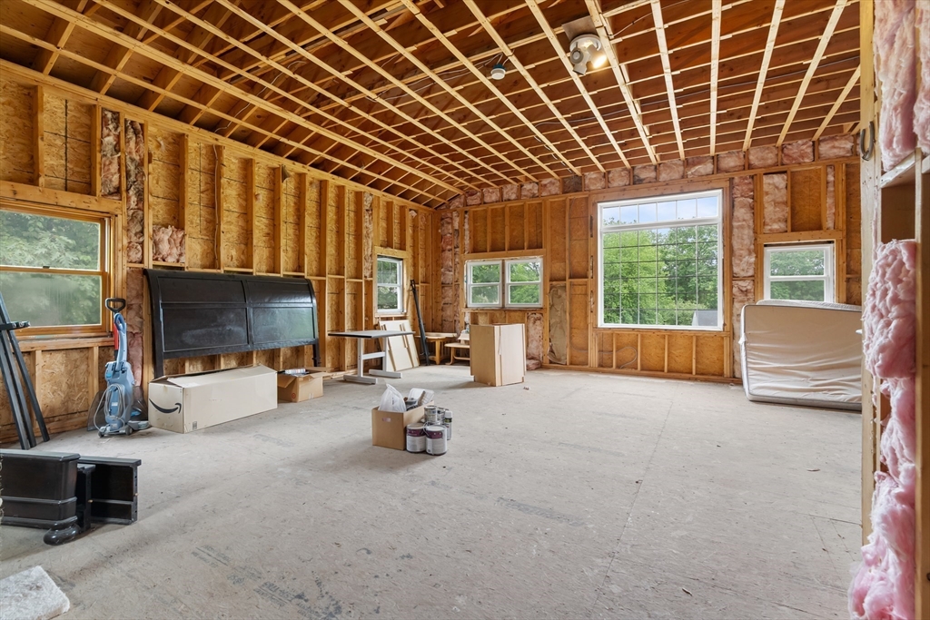 109 Georgia Road Tewksbury, MA 01876 - Photo 33 of 42 Gallery Image 33
