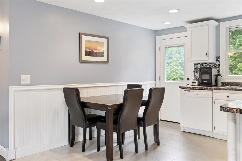 109 Georgia Road Tewksbury, MA 01876 - Photo 10 of 42 Gallery Image 10