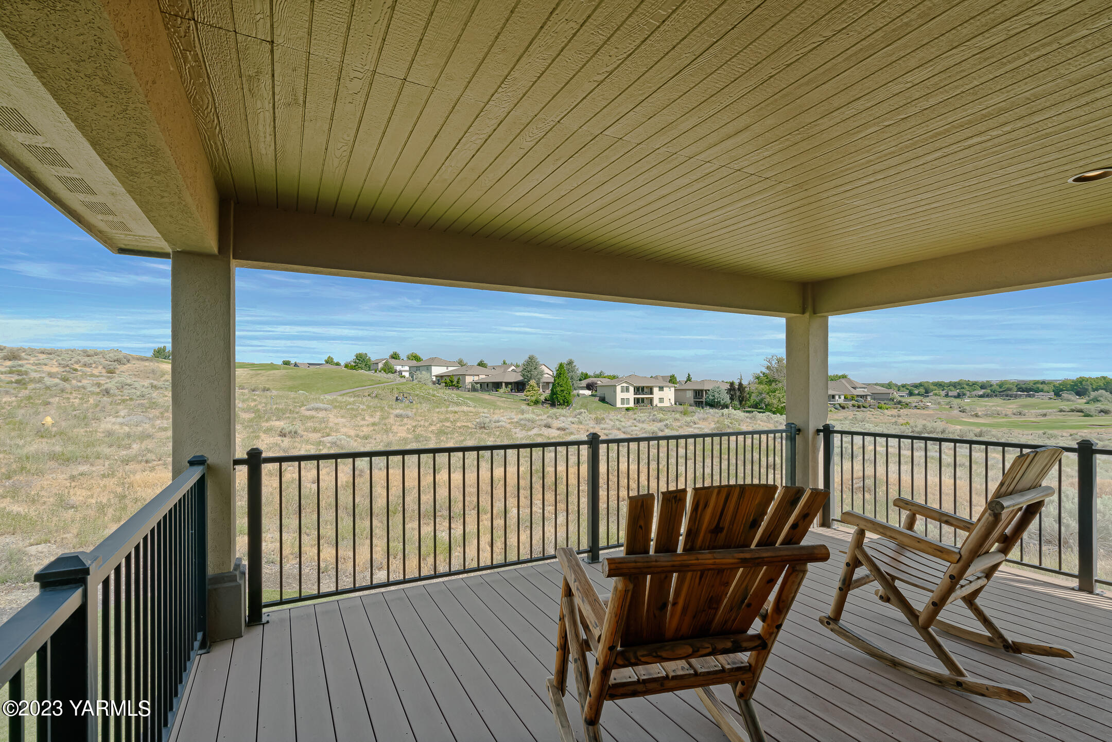 2978 Crosswater Loop Richland, WA 99354 - Photo 29 of 34 a view of a balcony with wooden floor