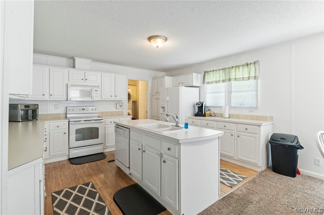 5620 Golden Wheel Road Providence Forge, VA 23140 - Photo 3 of 16 Kitchen Island