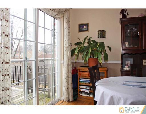 17 Monaghan Road Edison, NJ 08817 - Photo 16 of 25 a picture of a living room with furniture