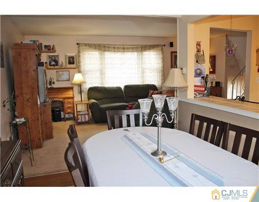 17 Monaghan Road Edison, NJ 08817 - Photo 17 of 25 a dining room with furniture and window