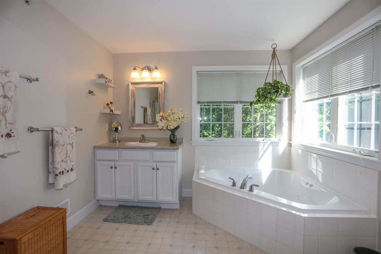 115 Kilrea Road Derry, NH 03038 - Photo 23 of 32