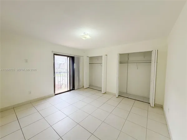 $2,850 | 2455 West 67th Place, Unit 1014, Hialeah, FL 33016