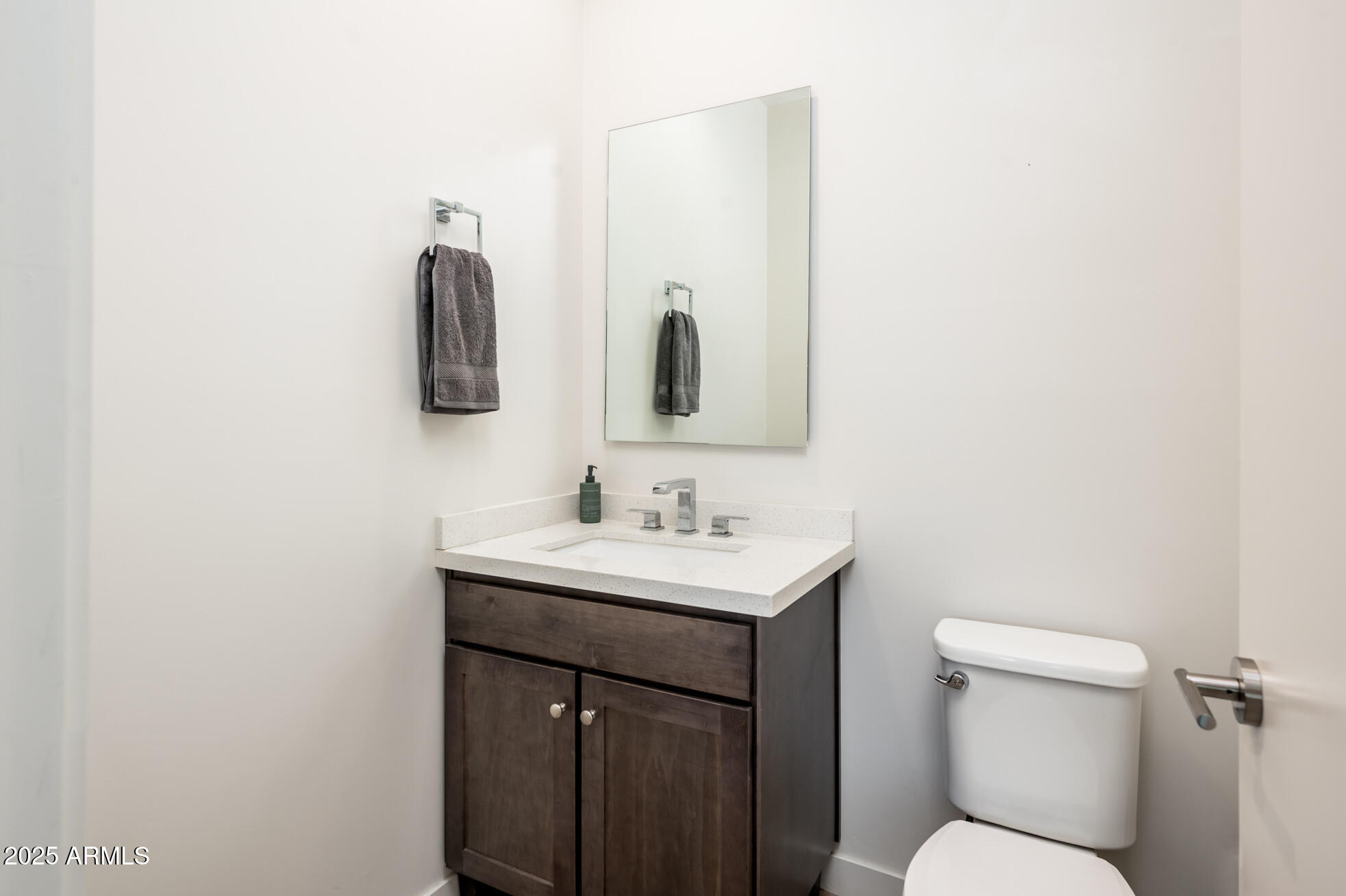 325 East Coronado Road, Unit 13 Phoenix, AZ 85004 - Photo 10 of 32 325 E Coronado Rd Unit 13 - MLS-20