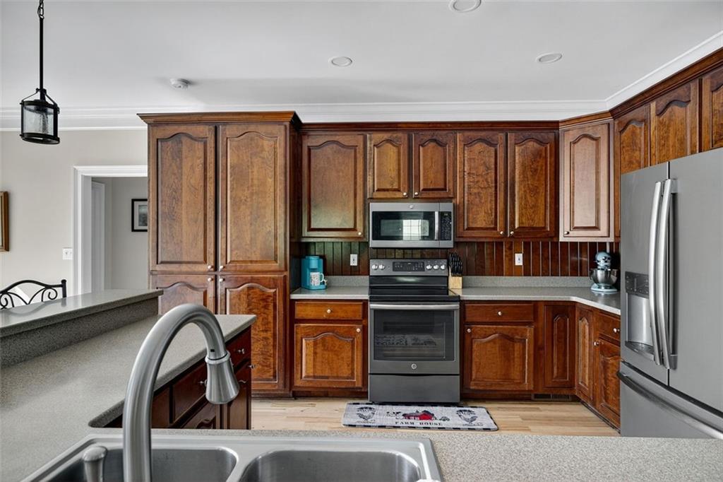 175 Tom Jones Road Kingston, GA 30145 - Photo 20 of 81