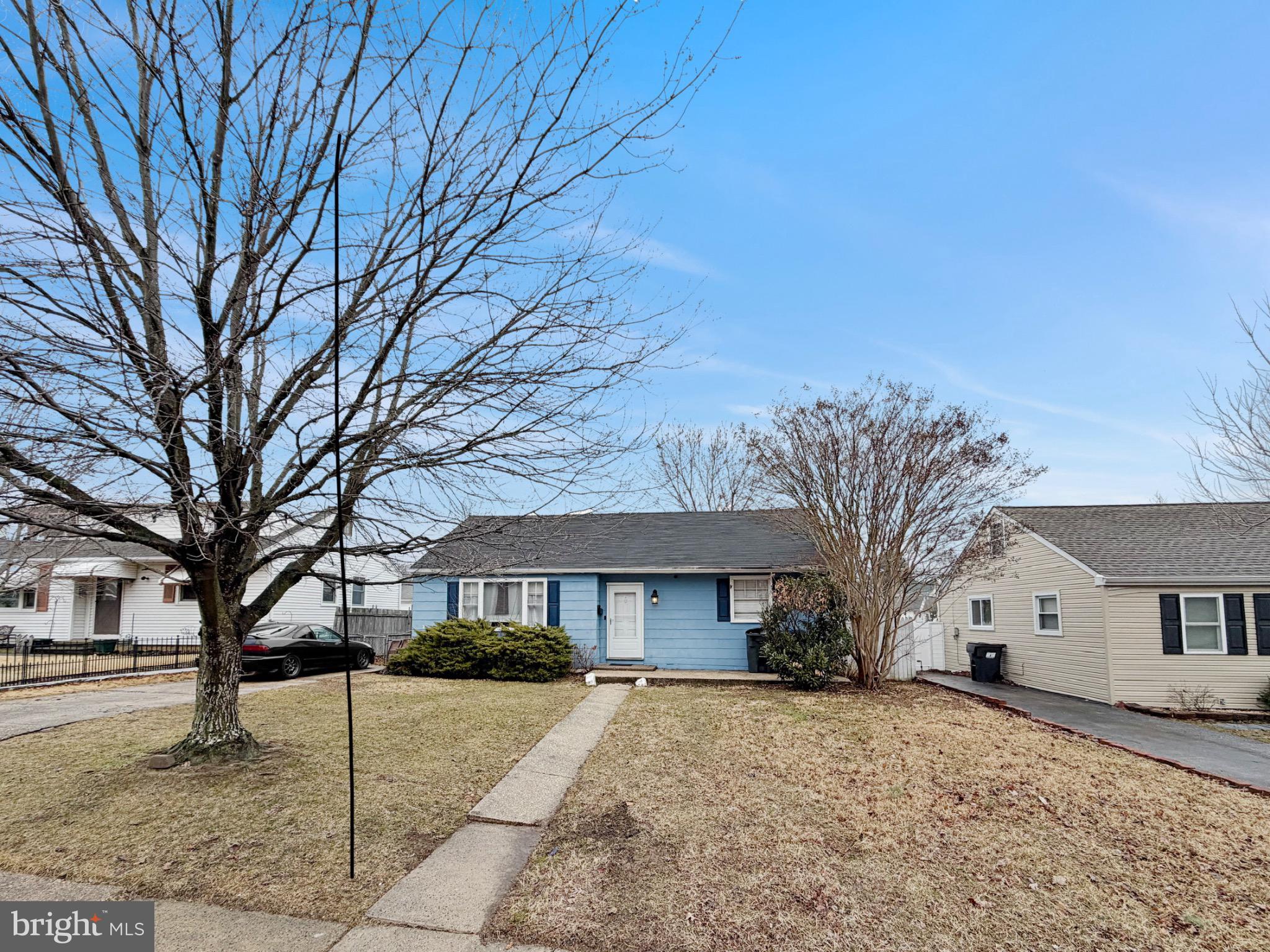 15 Mark New Castle, DE 19720 - Photo 1 of 13 Charming blue home with inviting curb appeal.