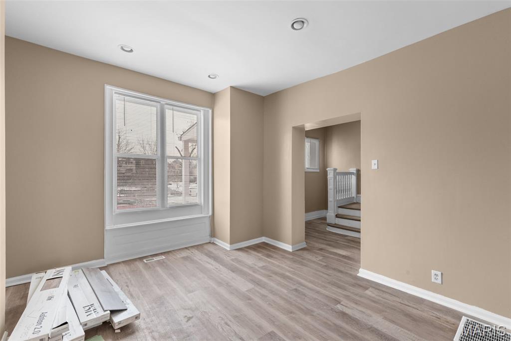 5088 Minerva Avenue St. Louis, MO 63113 - Photo 7 of 36