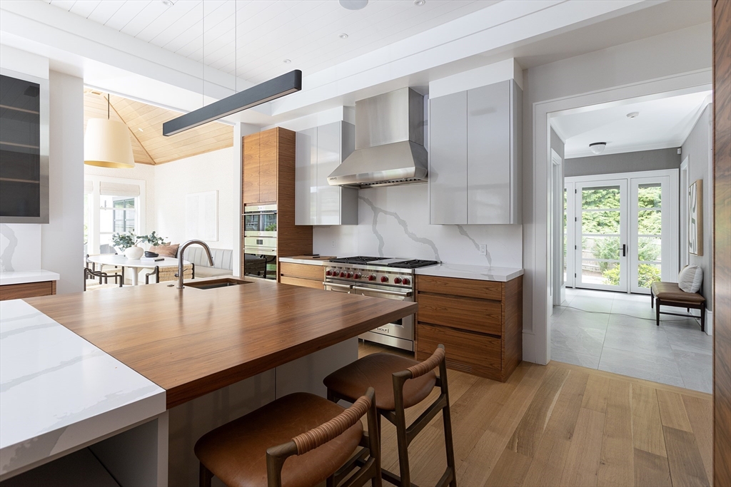 80 Dudley Street Brookline, MA 02445 - Photo 6 of 41