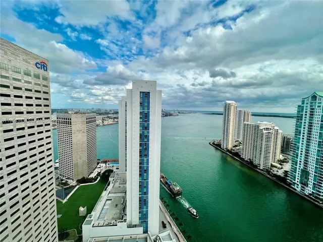 $4,200 | 300 South Biscayne Boulevard, Unit 3614, Miami, FL 33131