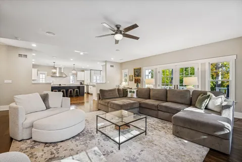 $2,085,000 | 315 North Elm Street, Hinsdale, IL 60521