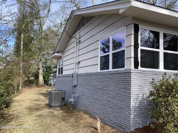 $89,900 | 264 Shady Circle, Jackson, MS 39204
