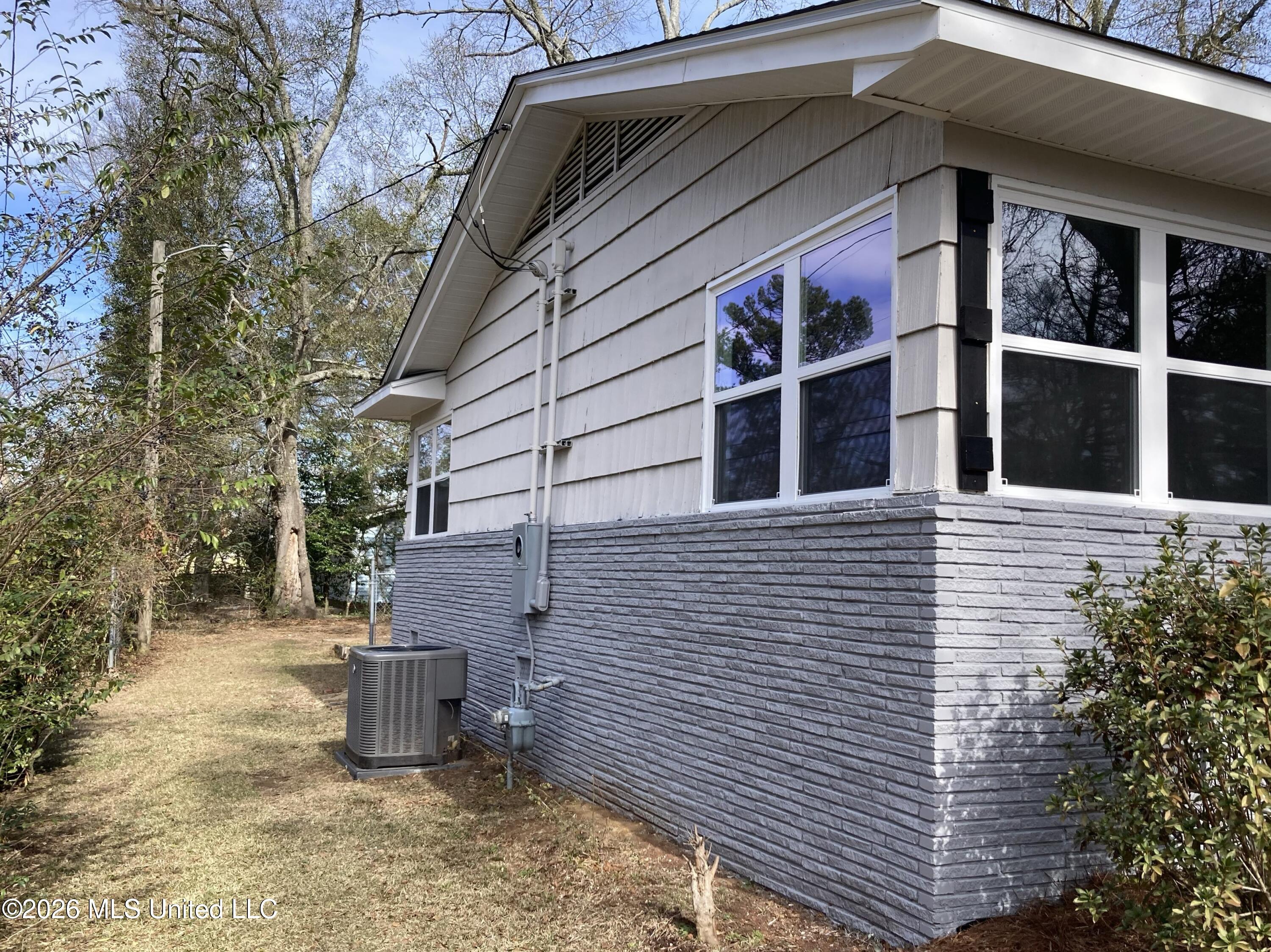 264 Shady Circle Jackson, MS 39204 - Photo 12 of 12 WIEB6579