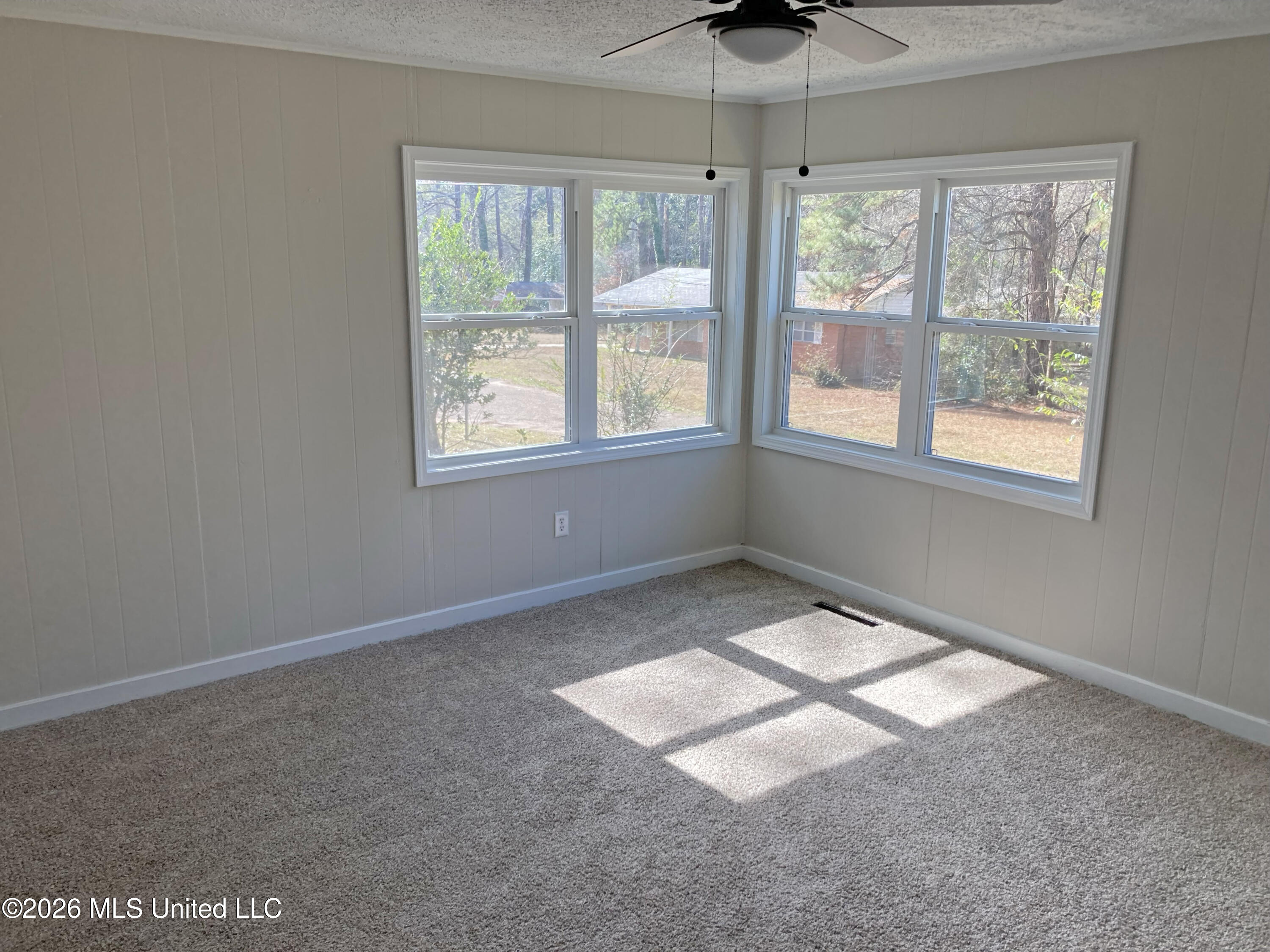 264 Shady Circle Jackson, MS 39204 - Photo 2 of 12 GQDH1506