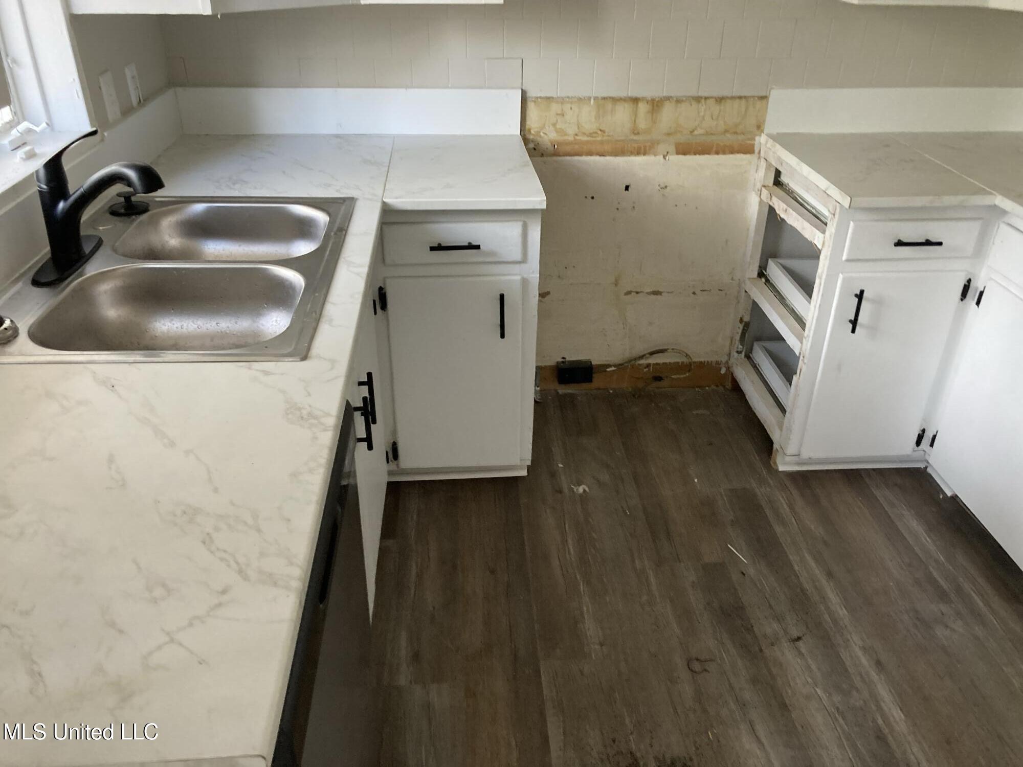 264 Shady Circle Jackson, MS 39204 - Photo 8 of 12 YLBD6130