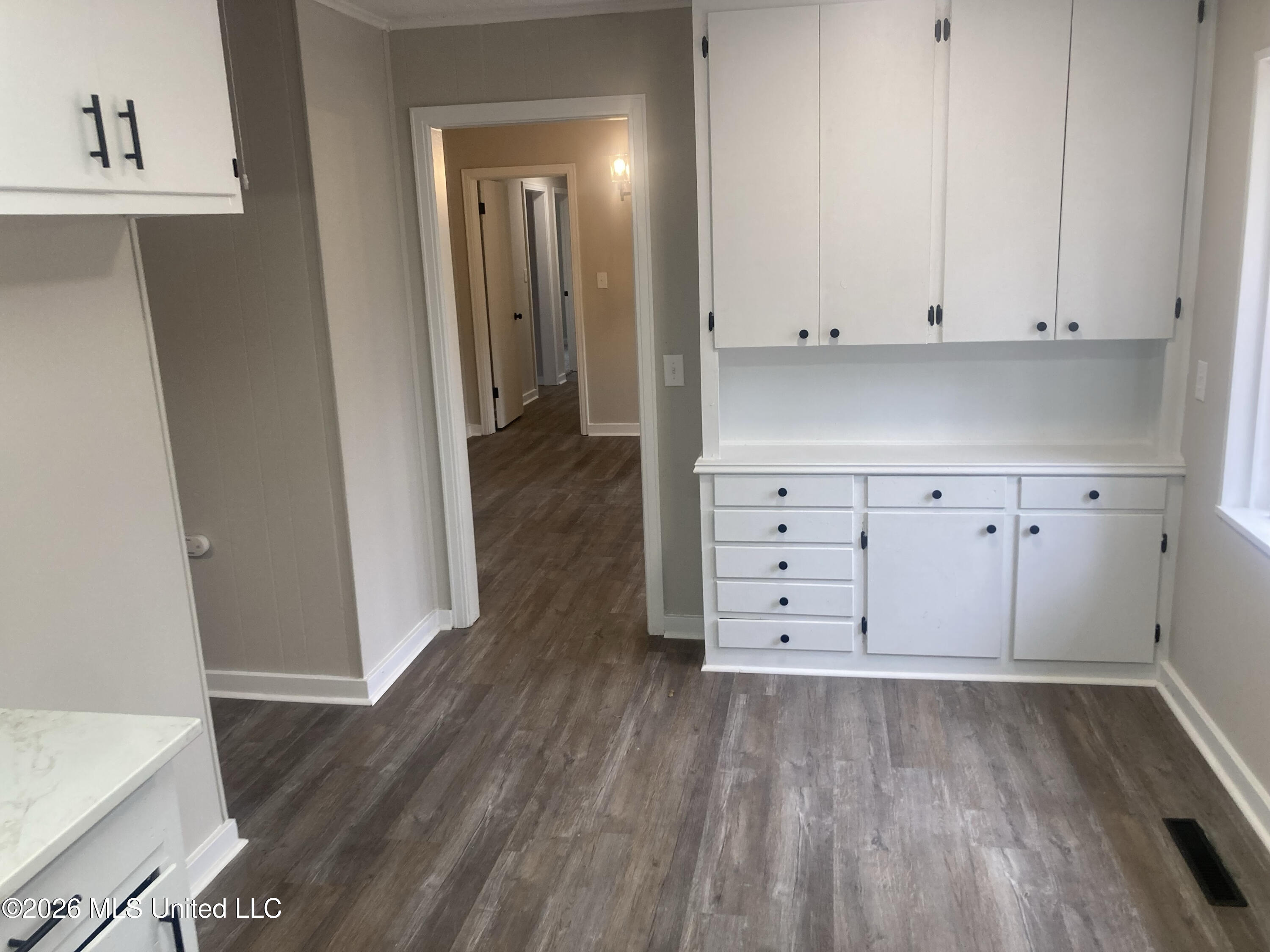 264 Shady Circle Jackson, MS 39204 - Photo 8 of 12 SJAXE1817