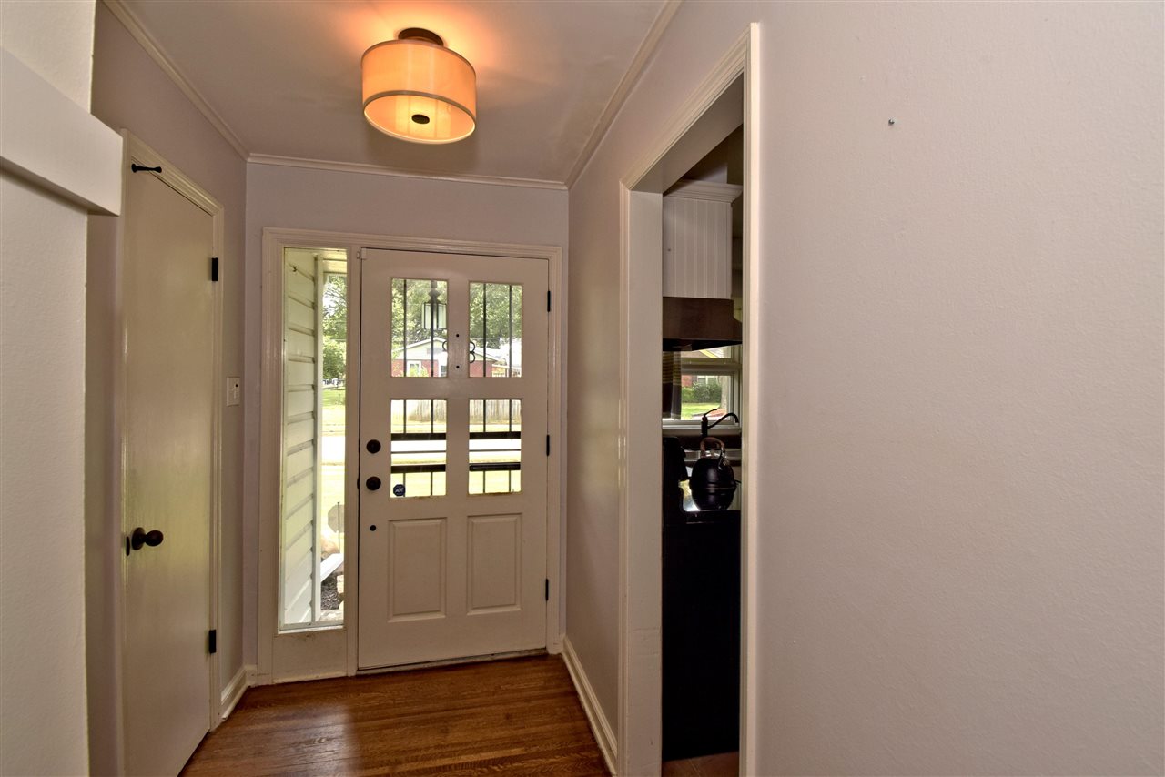 1065 Ivy Road Memphis, TN 38117 - Photo 4 of 20 a view of an entryway with wooden floor