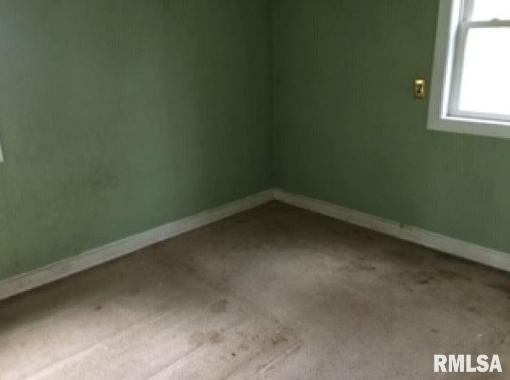 530 Martin Road Waterloo, IA 50701 - Photo 5 of 9 Gallery Image 5