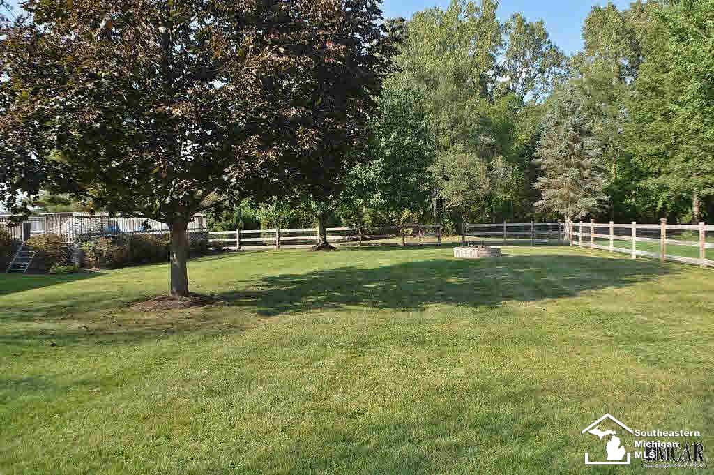 570 East Erie Road Temperance, MI 48182 - Photo 39 of 41 21372121-38.JPG