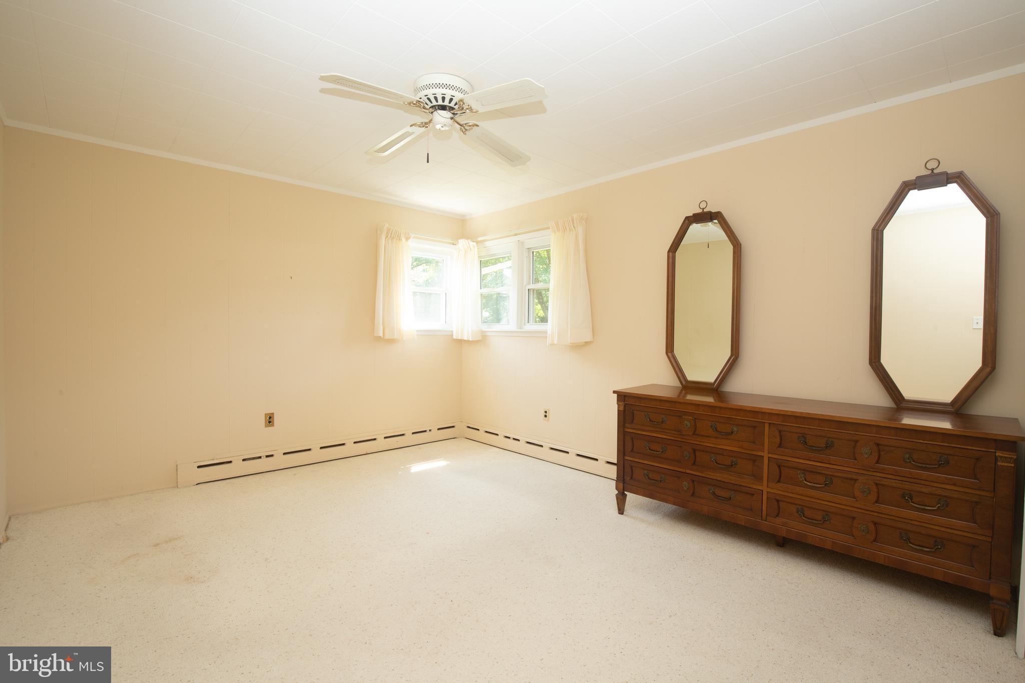 285 Pennington Harbourton Road Pennington, NJ 08534 - Photo 8 of 11 Bedroom 1