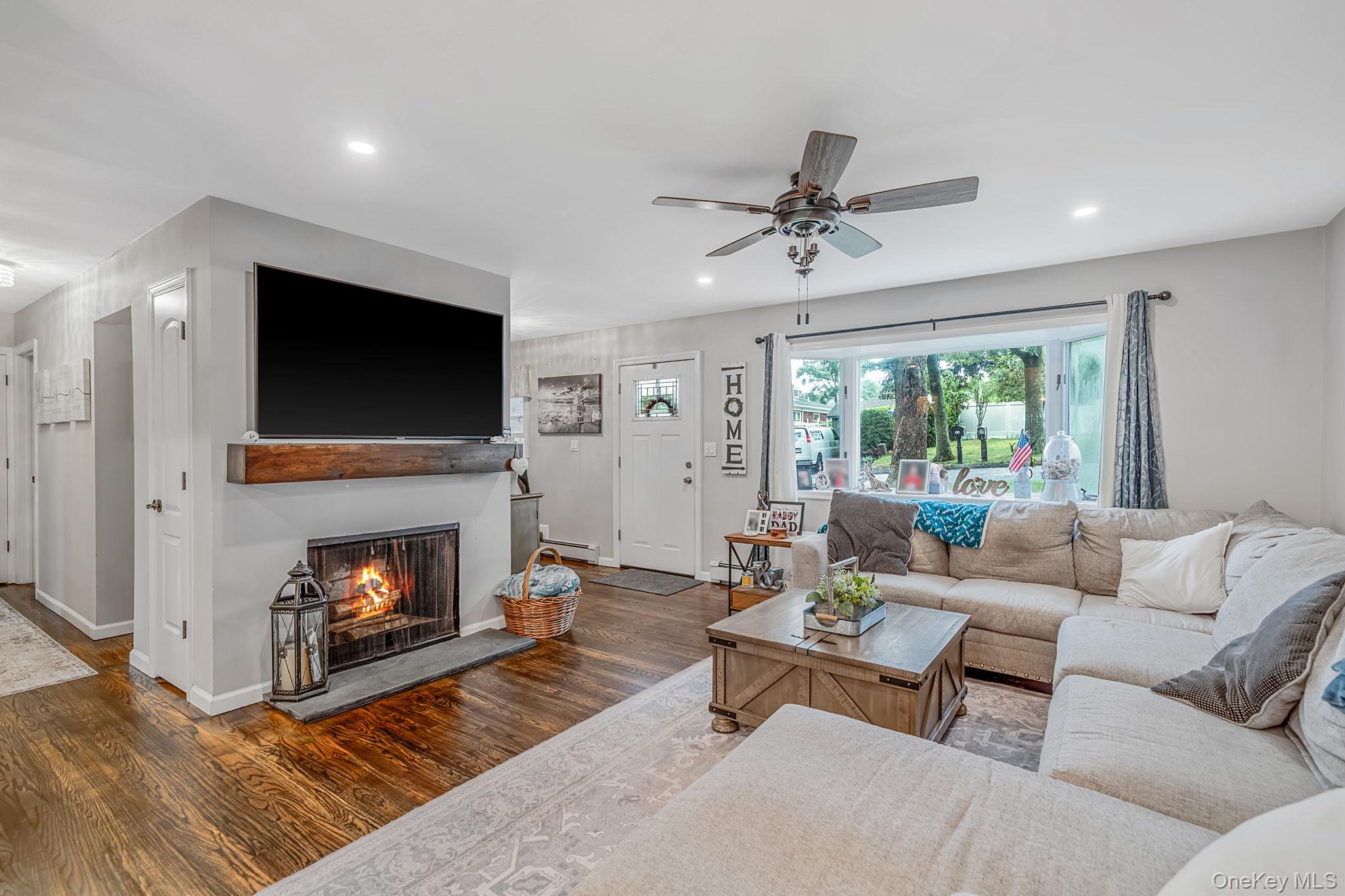 30 Sayville Road Sound Beach, NY 11789 - Photo 14 of 30