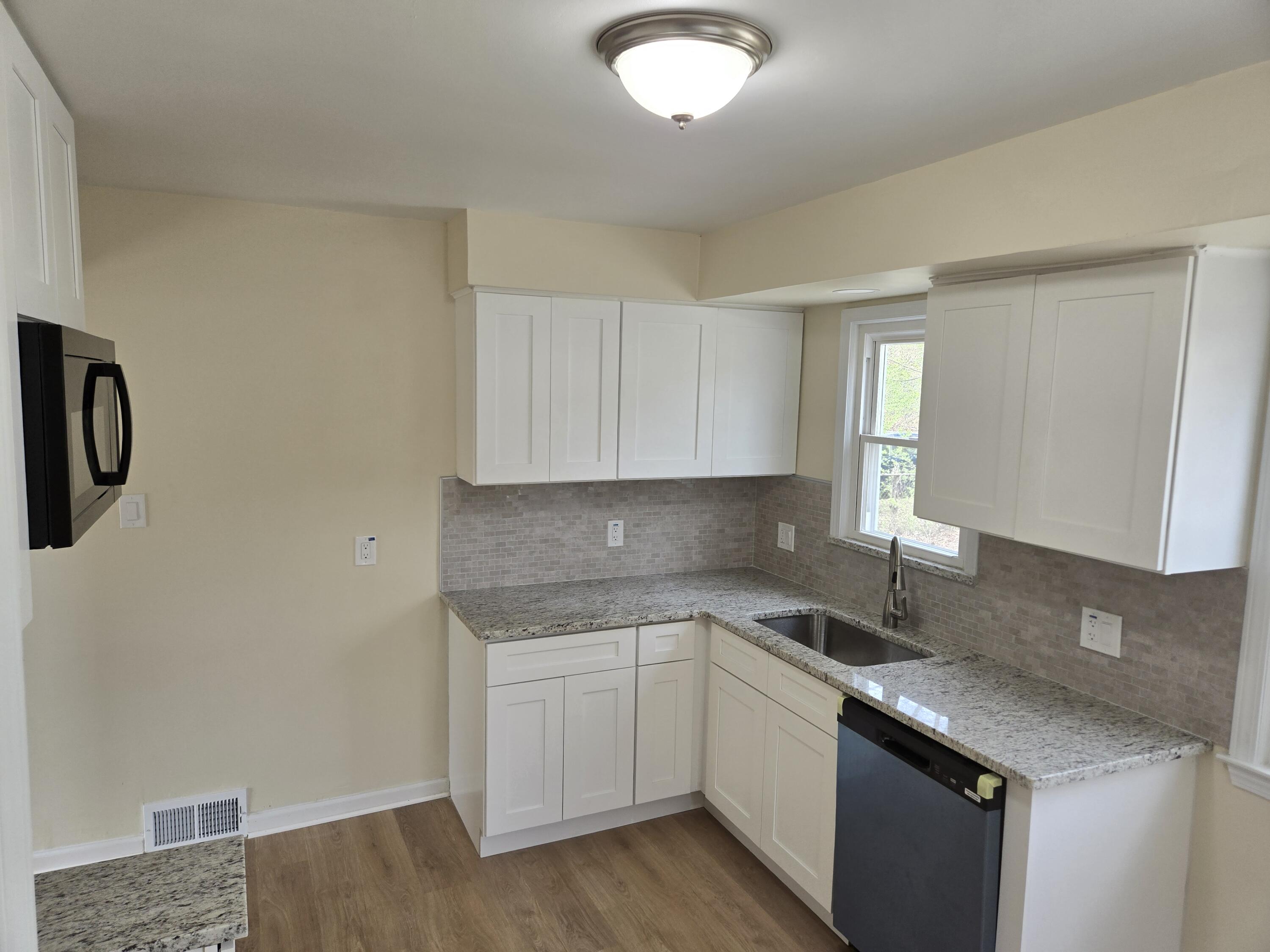9634 Inkster Road Redford, MI 48239 - Photo 5 of 25 1000021054