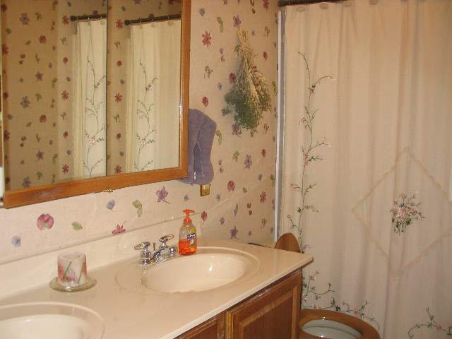 2000 North Maddox Drive Muncie, IN 47304 - Photo 6 of 6 Gallery Image 6