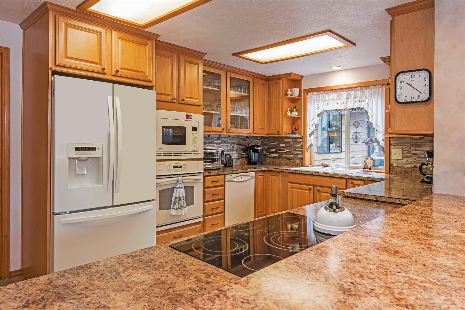 64523 McGrath Road Bend, OR 97701 - Photo 7 of 24 Additional Photo