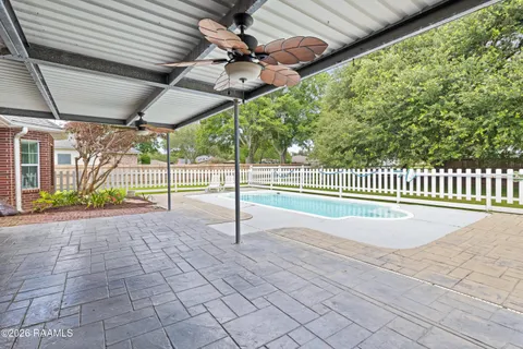 $267,500 | 305 Crossbow Drive, New Iberia, LA 70563