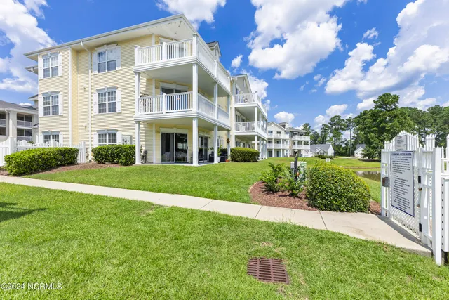 $250,000 | 1215 North Middleton Drive Northwest, Unit 2406, Calabash, NC 28467