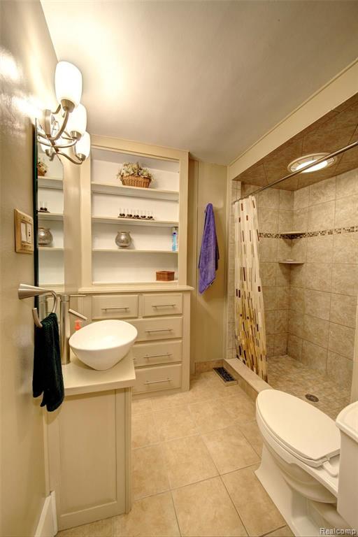 29214 Dresden Street Farmington Hills, MI 48336 - Photo 31 of 49