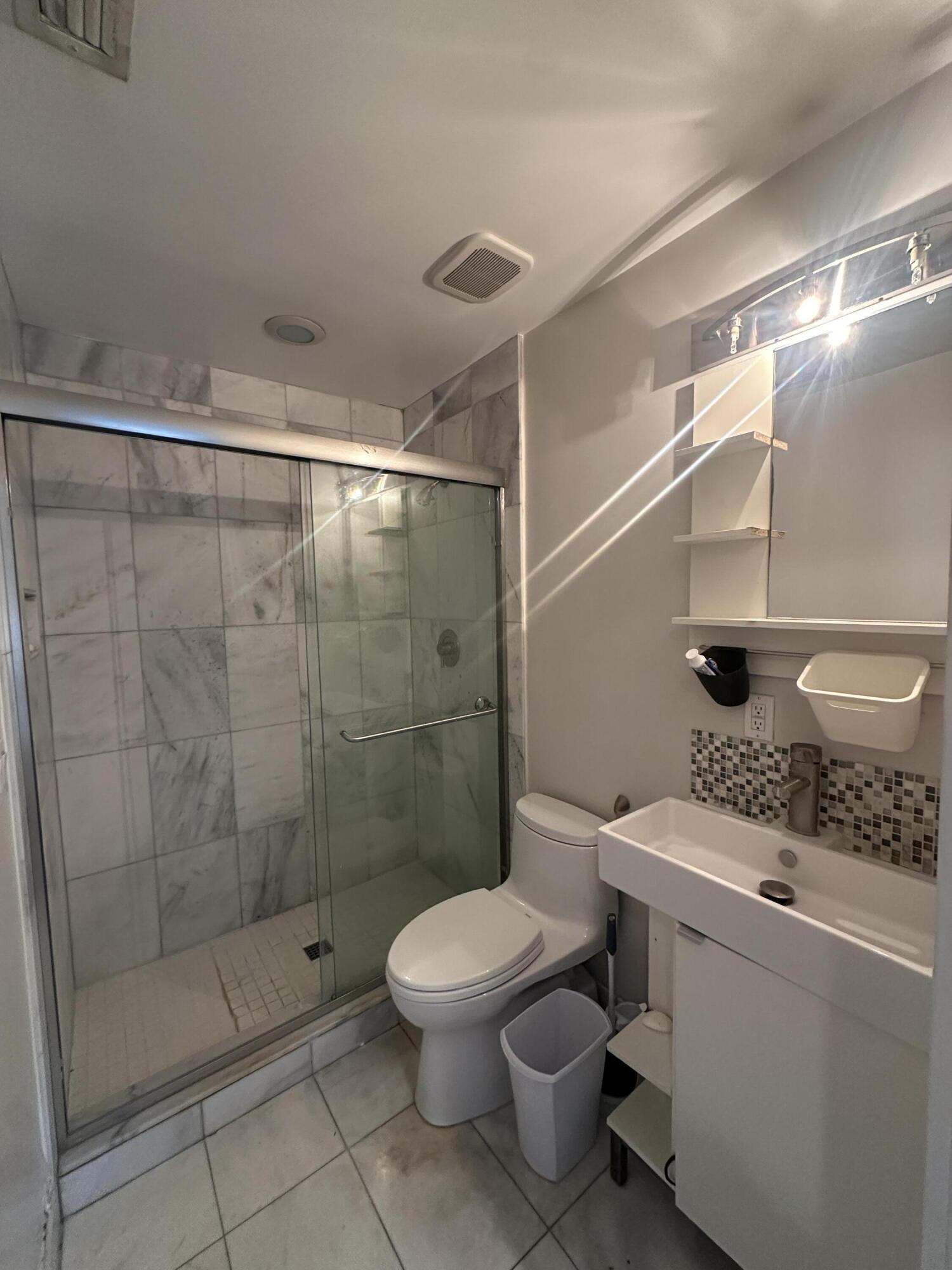 17402 Vía Capri East Boca Raton, FL 33496 - Photo 22 of 33 IMG_8216