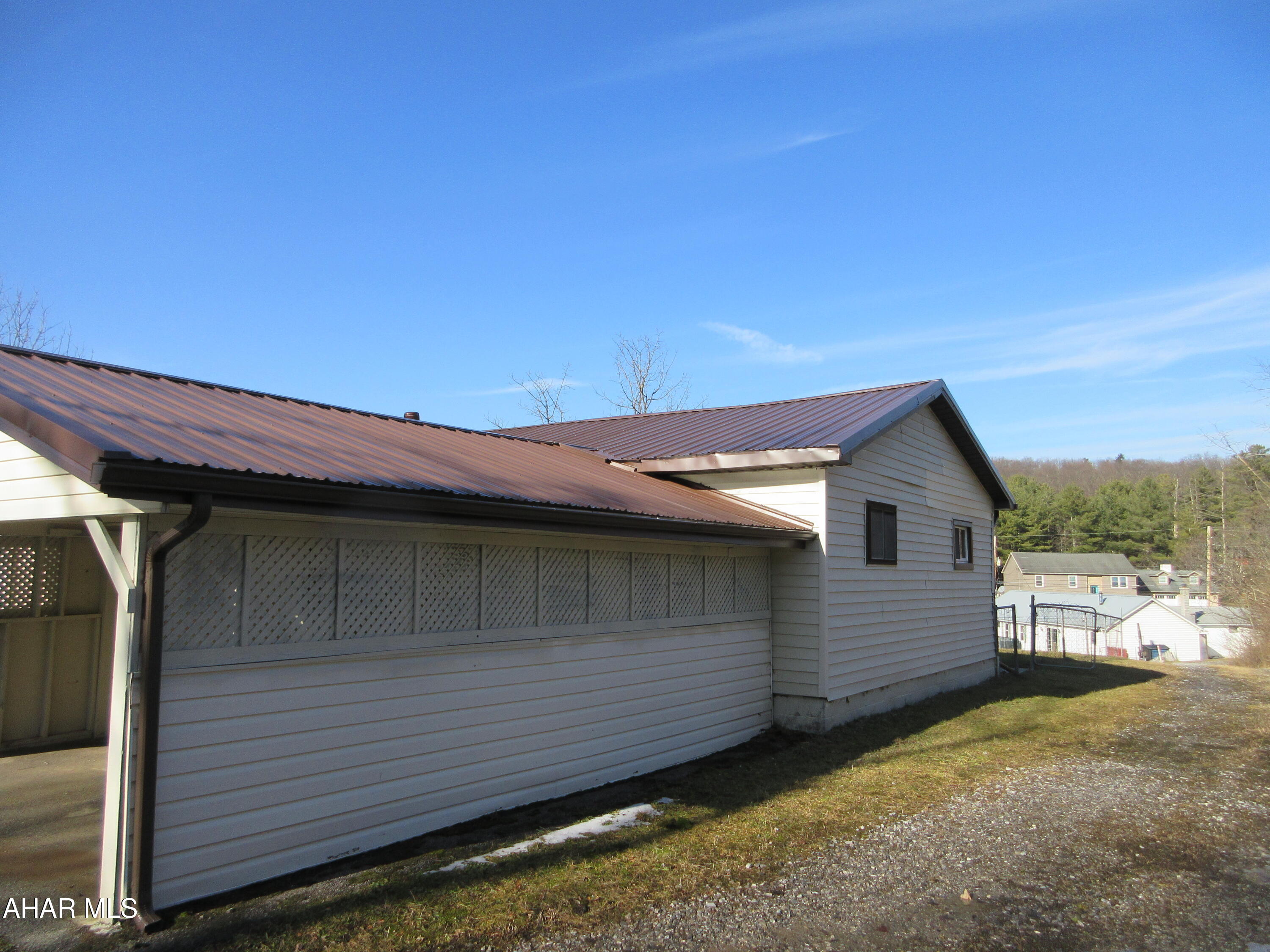 254 Bell-Tip Road Tyrone, PA 16686 - Photo 4 of 17
