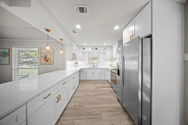 $520,000 | 900 East Spring Valley Road, Richardson, TX 75081