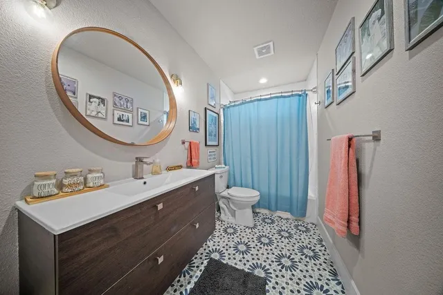 $520,000 | 900 East Spring Valley Road, Richardson, TX 75081