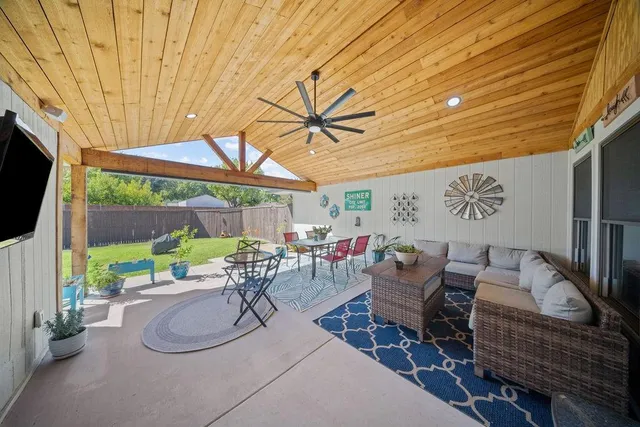 $520,000 | 900 East Spring Valley Road, Richardson, TX 75081