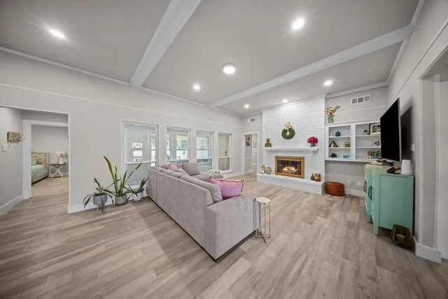 $520,000 | 900 East Spring Valley Road, Richardson, TX 75081