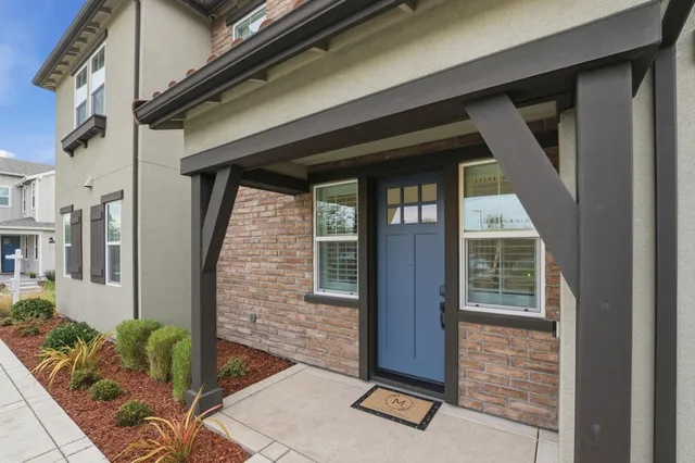 $1,750,000 | 101-101 Willow Oak Drive, Pleasant Hill, CA 94523