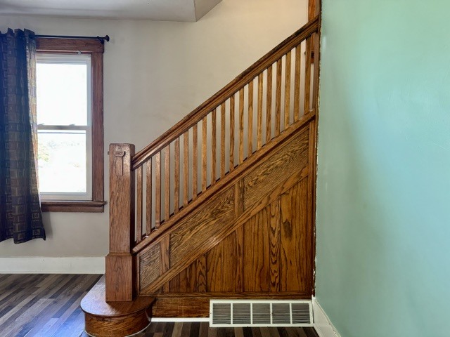 367 19th Place Clinton, IA 52732 - Photo 4 of 30