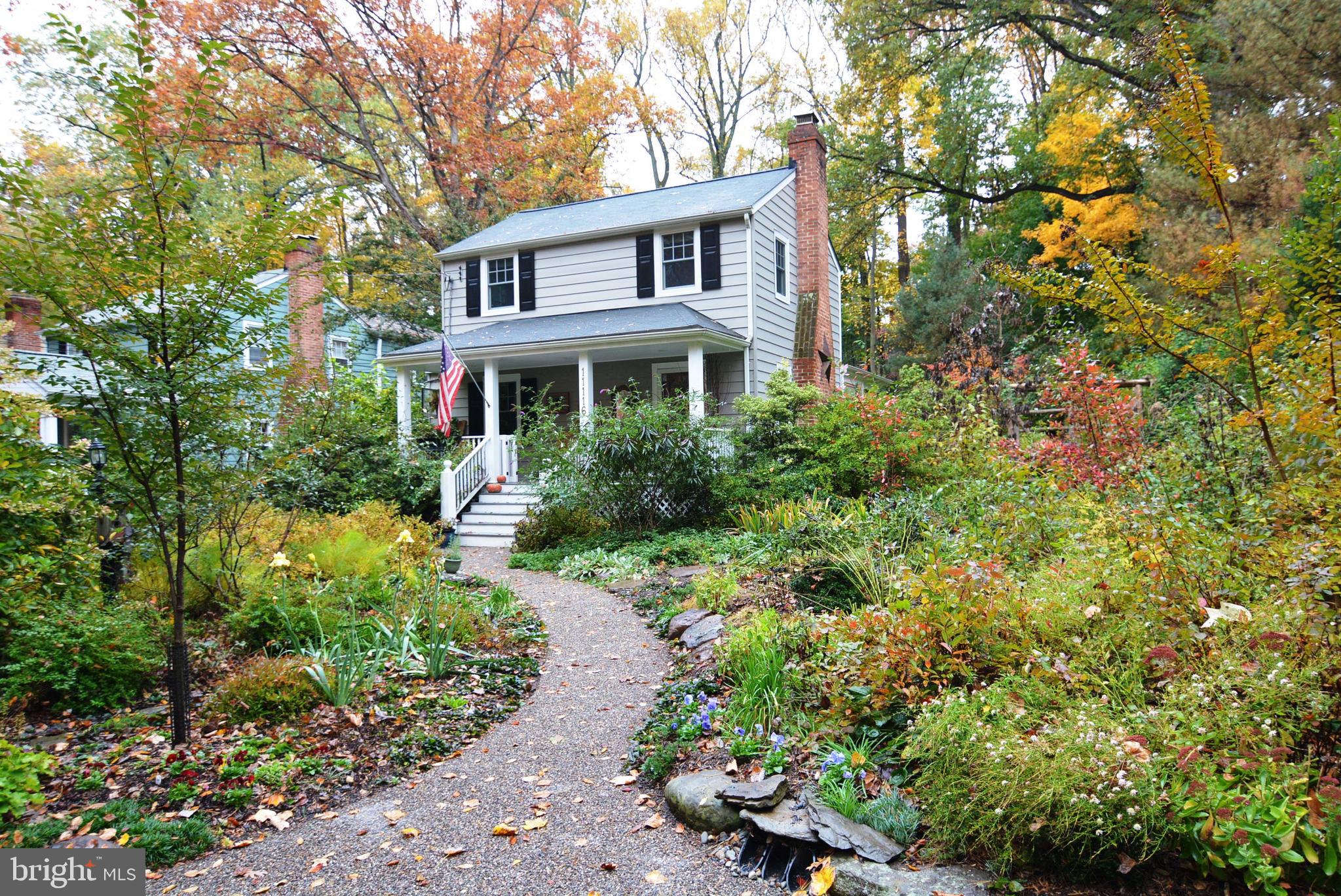 Welcome to 11116 Rokeby Avenue