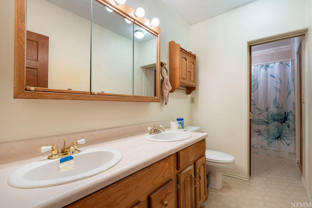 1664 Rome Way Apple Valley, UT 84737 - Photo 23 of 45 Bathroom View 2