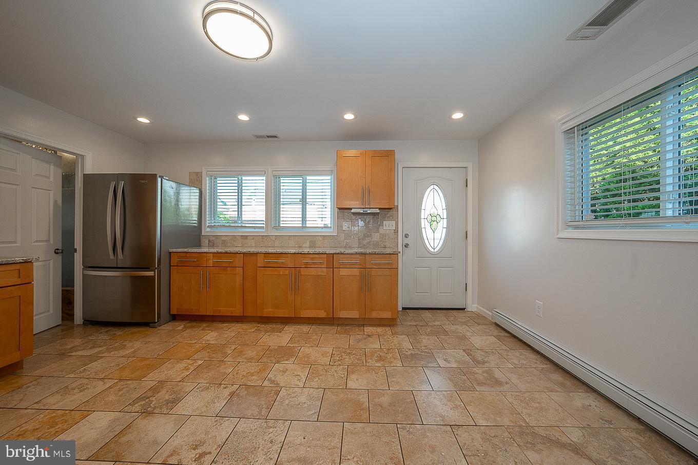 6950 Fowler Street Philadelphia, PA 19128 - Photo 5 of 24