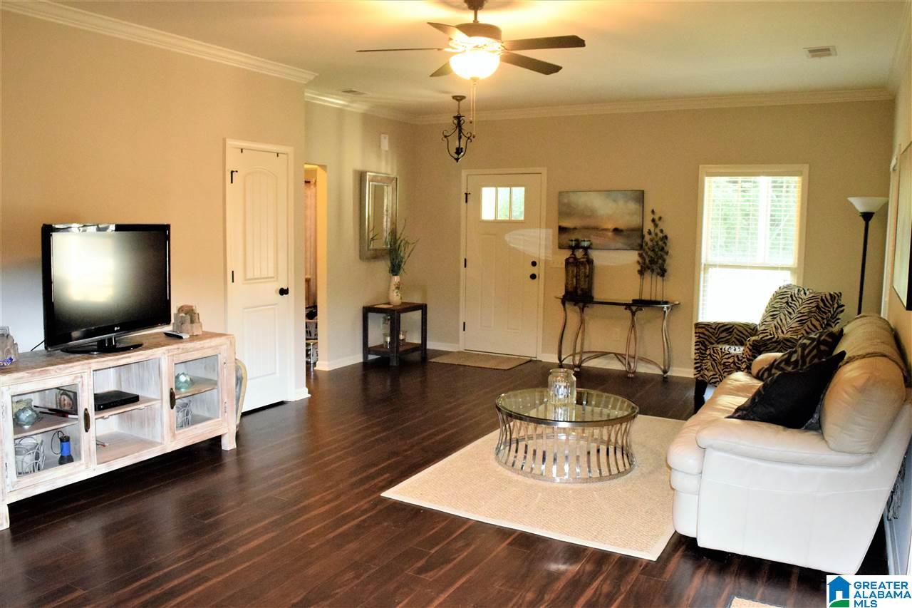 411 Odum Road Gardendale, AL 35071 - Photo 3 of 21